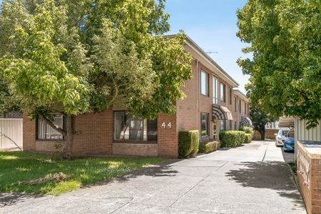 Leafy Essendon North Apartment - Photo 5