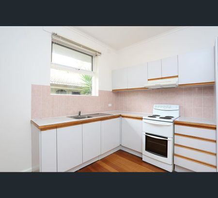 4/1B Kinkora Road, Hawthorn, Vic 3122 - Photo 4