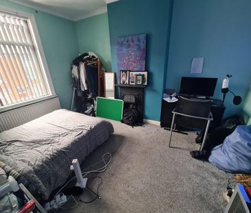 2 Bed - 16 Harold Street, Hyde Park, Leeds - LS6 1PL - Student - Photo 1