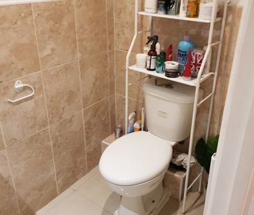 Room in a Shared House, Queens Road, SM4 - Photo 6