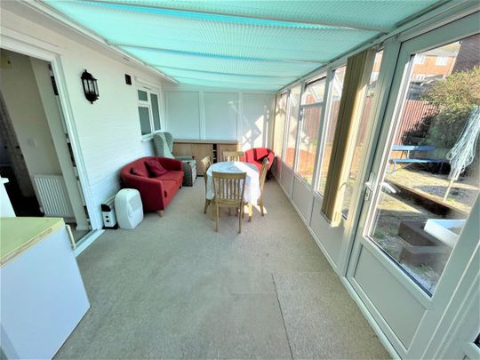 A 1 Bedroom Terraced Bungalow Instruction to Let in Hastings - Photo 1