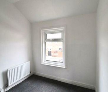 3 bed terraced house to rent in SR8 - Photo 4