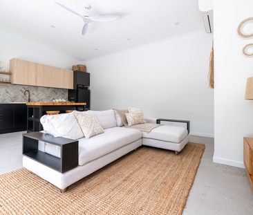 Fully Furnished Modern & Private 2 Bedroom Residence in North Avalon - Photo 2