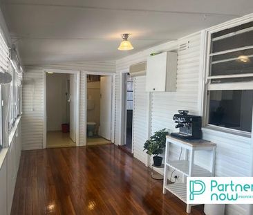 1 Lancaster Avenue, TAMWORTH NSW 2340 - Photo 2