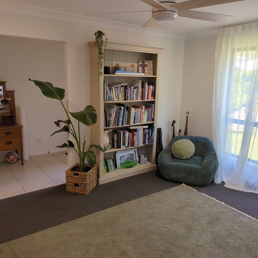 Redland Bay - Photo 1