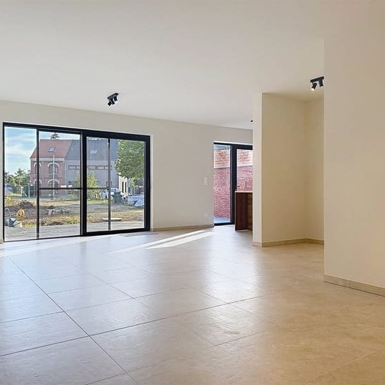 Appartement te huur - foto 1