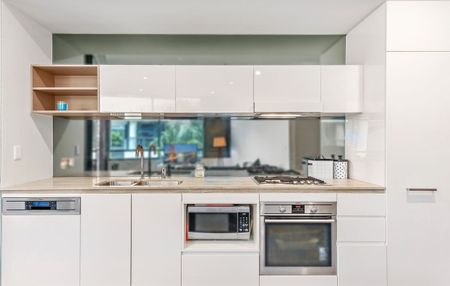 Fabulous, Luxury Inner-City Living - Photo 2