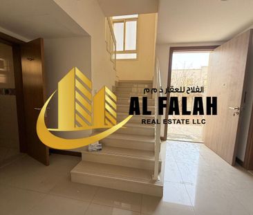 Beautiful 3BHK Villa with Master Bedroom and Maid| - Photo 1