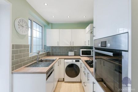 3 bedroom terraced house to rent - Photo 3