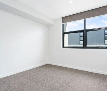 “Modern Comfort in an Unbeatable Location!” - Photo 6