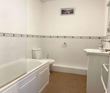 Caffrey Court, Barrow-in-furness, LA14 - Photo 2