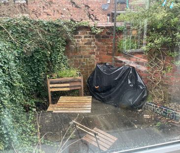 Room in a Shared House, Dorset Avenue, M14 - Photo 5