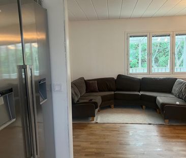 Ryavägen, Sollentuna - Photo 1