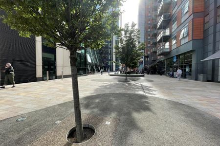 Wellington Street - Photo 3