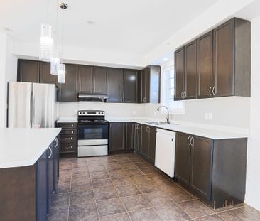 For Lease - 60 Cathedral High Heights, Markham, Ontario - Photo 4