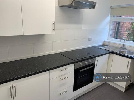 3 bedroom end of terrace house to rent - Photo 5