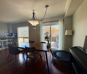 For Lease - 2225 Dale Ridge Drive, Oakville, Ontario - Photo 2