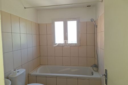 Location Maison 3 pièces 76m² DRAGUIGNAN 83300 - Photo 5