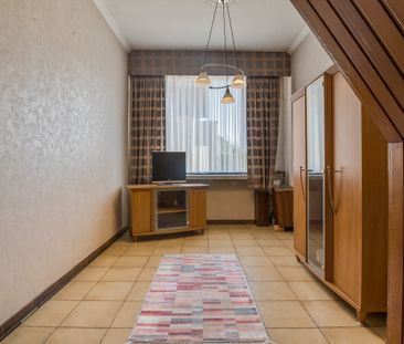 Goed onderhouden 2-slaapkamer-woning met tuin te Lokeren - Photo 3