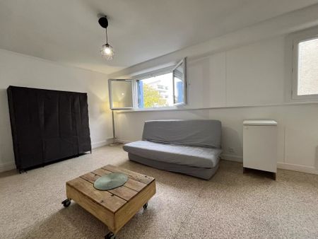 Location Appartement 1 pièce 24m² LA CIOTAT 13600 - Photo 2