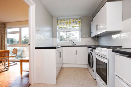 St Johns Park, London, SE3 - Photo 5