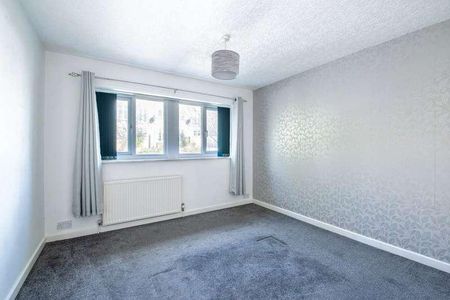 The Oval, Bingley, West Yorkshire, BD16 - Photo 2