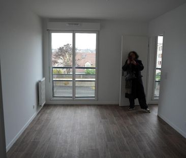 location Appartement T2 DE 40.66m² À PONTOISE - Photo 2
