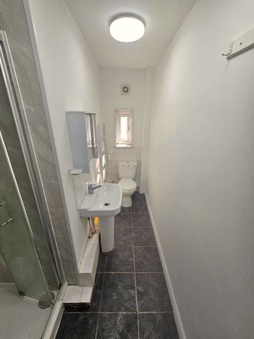 Stanley Grove, Gorton, Manchester, M18 - Photo 3