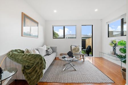 11 Red Arches Road, Henderson - Photo 2