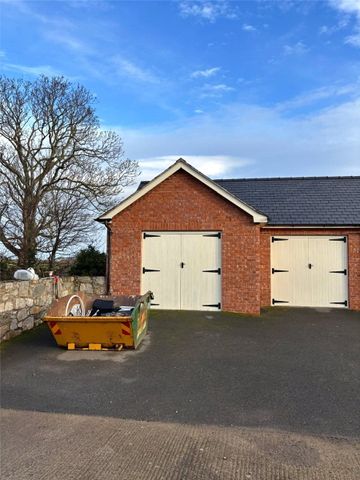 1 Cwrt Bryn Cwnin is a 3 bedroom barn conversion renovated to a high standard. - Photo 3