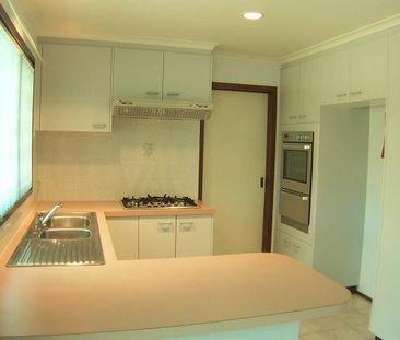 27 Brudenell Drive - Photo 4