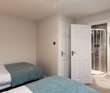 The Birches Room 1 - Photo 3