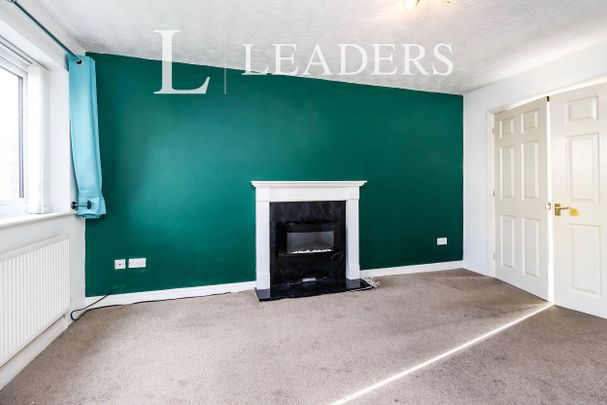 3 bedroom house to rent Housesteads Drive, Hoole, Chester, CH2 - Photo 1