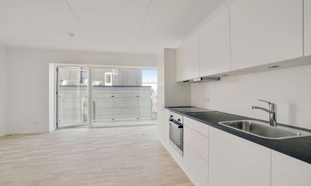 Egedal Stationsby - Lys og indbydende lejebolig med stor hjørne altan og udsigt til markerne - Photo 5