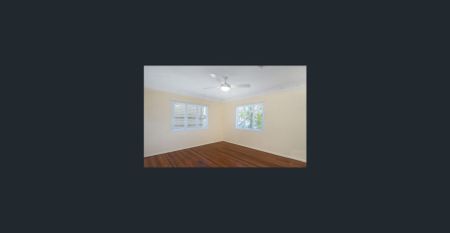 Freshly painted home - Photo 2