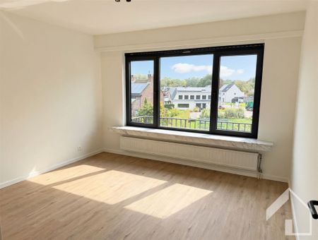 Appartement te huur in Ranst met 2 slaapkamers - foto 2