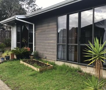 Standalone two bedroom unit - Photo 2