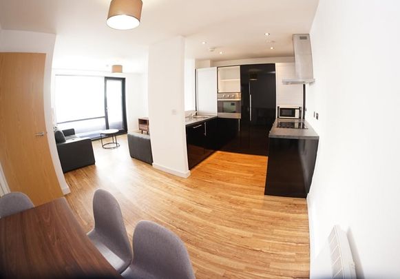 3 bedroom flat to rent - Photo 1