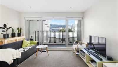 In the Heart Of The City - Photo 3