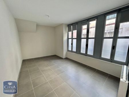 Location Appartement 3 pièces 81m² CHALON SUR SAONE 71100 - Photo 2