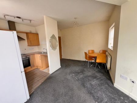 2 bedroom apartment to rent - Photo 2