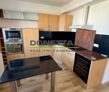 Pronájem bytu 2+kk, garáž, balkon, lodžie, Ve Stromovce, Hradec Krá... - Photo 6