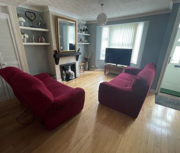 Kembrey Street - Photo 2