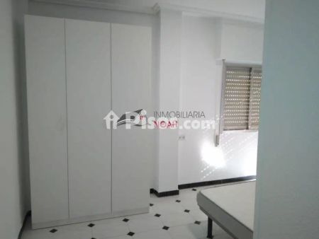 Piso en alquiler en Calle de Mahón - Foto 4