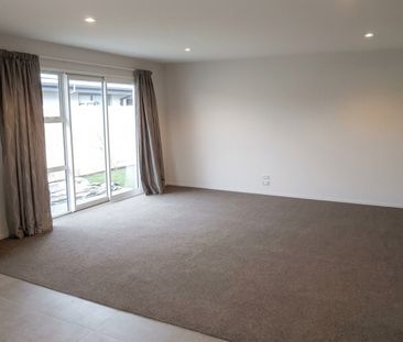 9 Valiant Street, Wigram - Photo 1