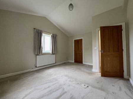 2 bedroom barn conversion to rent - Photo 2