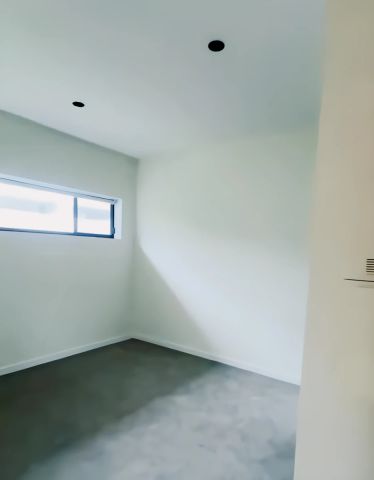 3 bed 2 bath - Photo 4