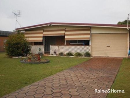 BREAK LEASE - Charming 3 Bedroom Property - Photo 5