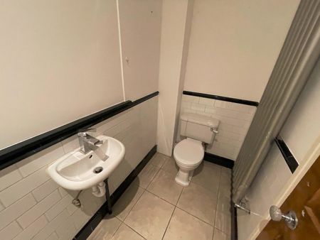 Room in a Shared House, High Road, NW10 - Photo 5