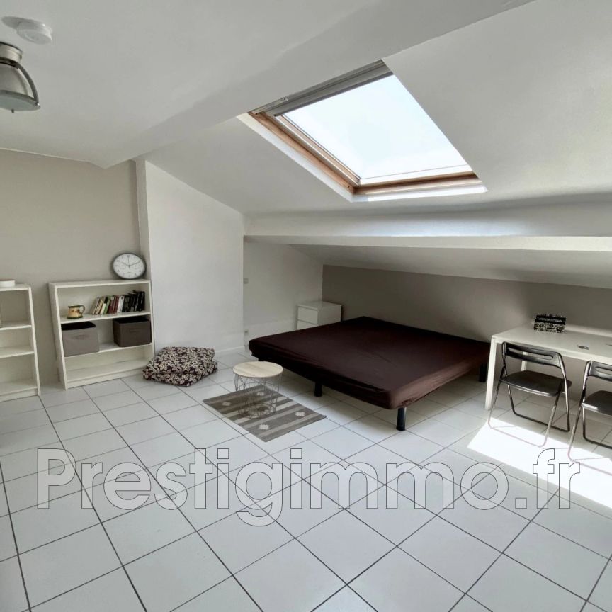 Centre-ville, Location appartement 1 pièce 26 m² - Photo 1